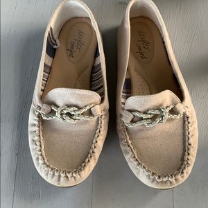 Women’s casual shoe